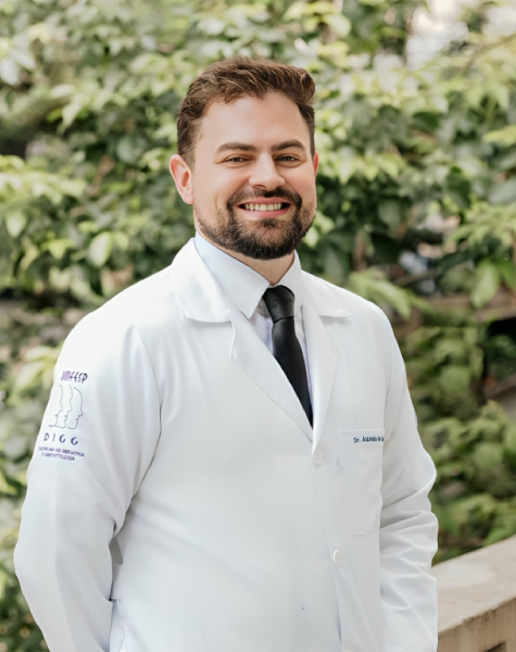 Dr. Alcindo de Souza, médico geriatra em Cuiabá